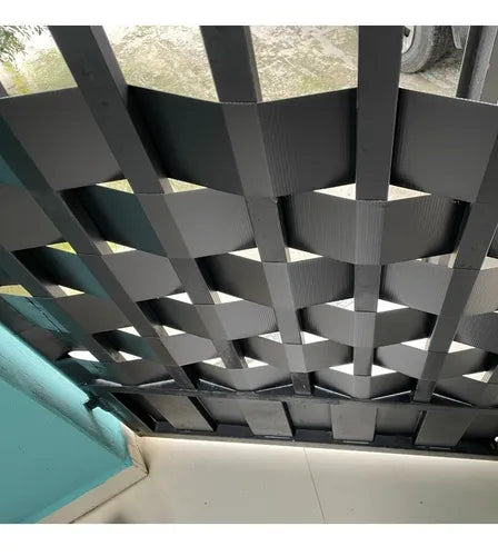 Fita Protetora de Portão PetSafe™ – Privacidade e Proteção para Cães e Gatos - Imagem 2